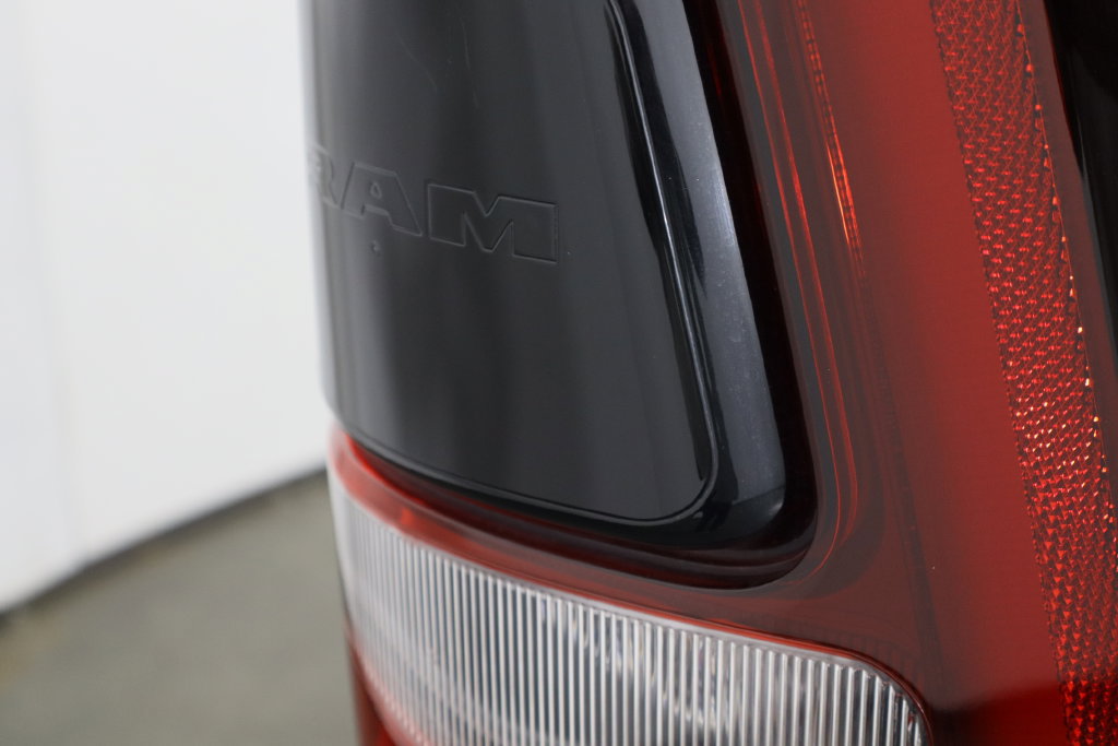 Used 2019 RAM 1500 Laramie AWD/4WD image 42