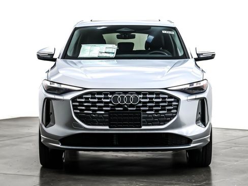 New 2025 Audi Q5 Premium Plus image 2