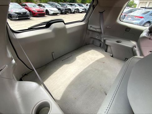 Used 2012 Toyota Highlander SE FWD image 32