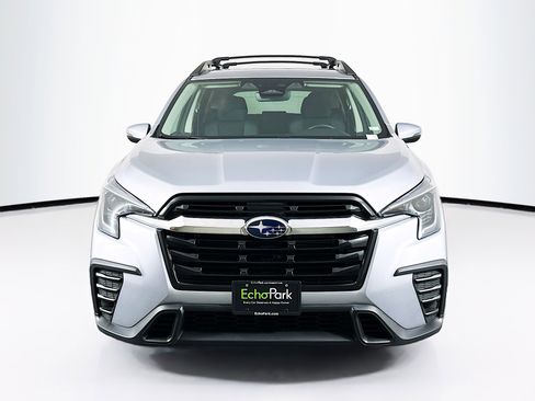 Used 2023 Subaru Ascent Premium w/ Convenience Package image 2