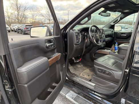 Used 2021 Chevrolet Silverado 1500 High Country image 8