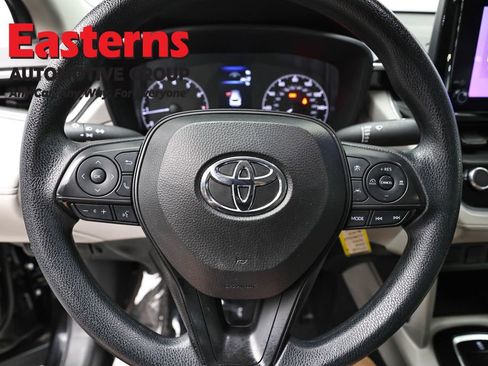 Used 2024 Toyota Corolla Cross L AWD/4WD image 10