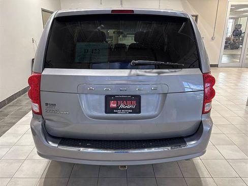 Used 2013 Dodge Grand Caravan SXT FWD image 3