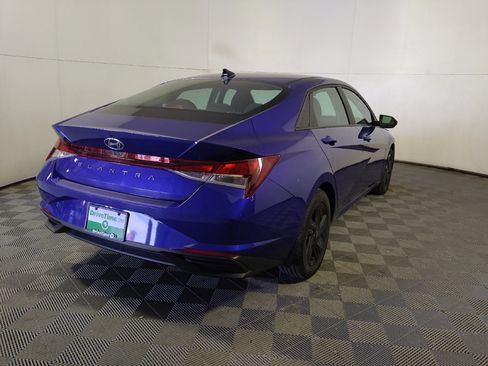 Used 2023 Hyundai Elantra SEL FWD image 7