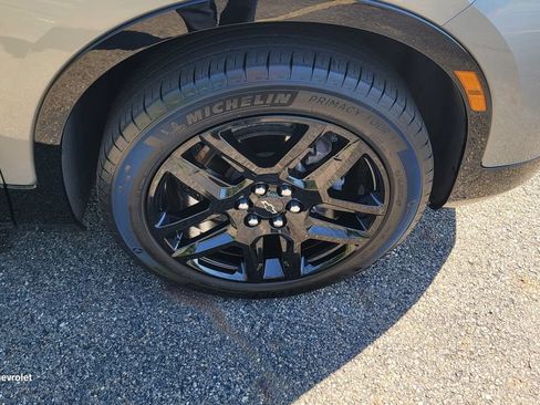 Used 2024 Chevrolet Blazer RS w/ Enhanced Convenience Package FWD image 15