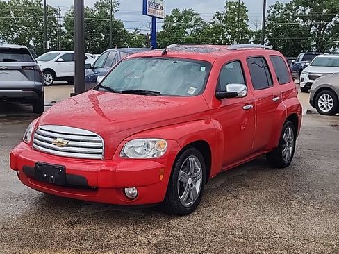 Used 2011 Chevrolet HHR LT w/ LT Preferred Equipment Group FWD image 2