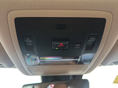 Used 2022 Lexus RX 350L Premium image 48