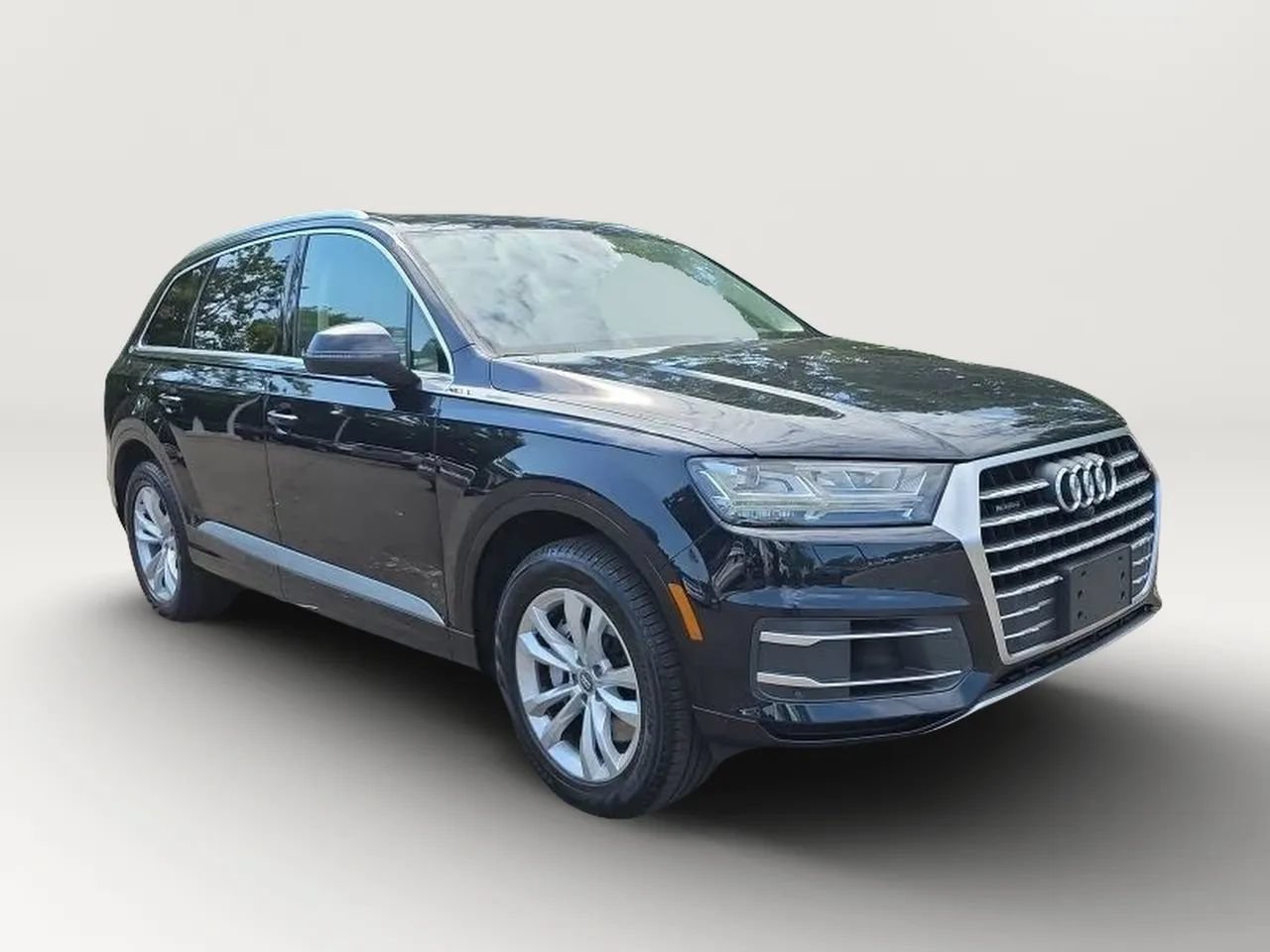 Used 2017 Audi Q7 3.0T Premium Plus AWD/4WD image 3