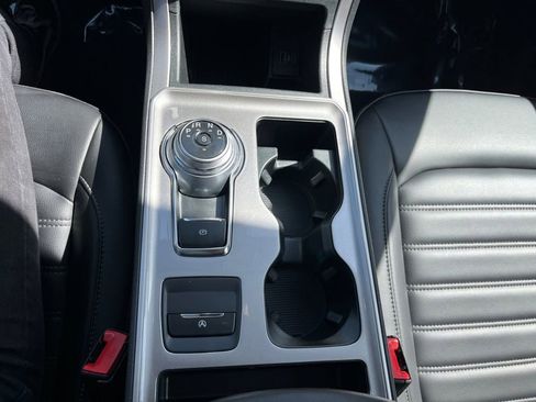 Certified 2024 Ford Edge SEL w/ Convenience Package AWD/4WD image 14