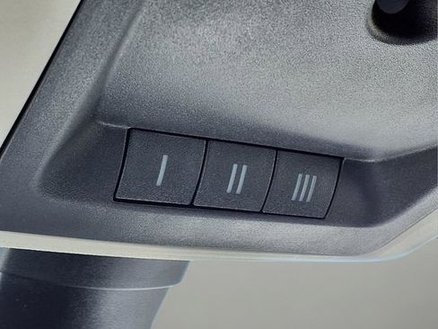 Used 2023 RAM 1500 Classic SLT w/ Electronics Group image 19