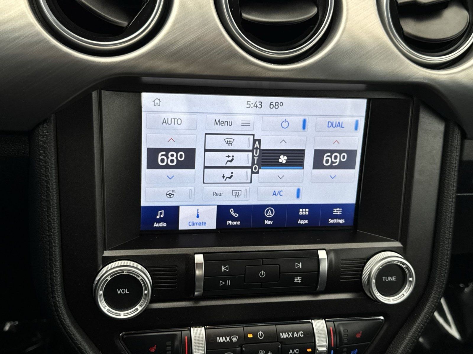 Used 2022 Ford Mustang GT Premium w/ Equipment Group 401A RWD image 21