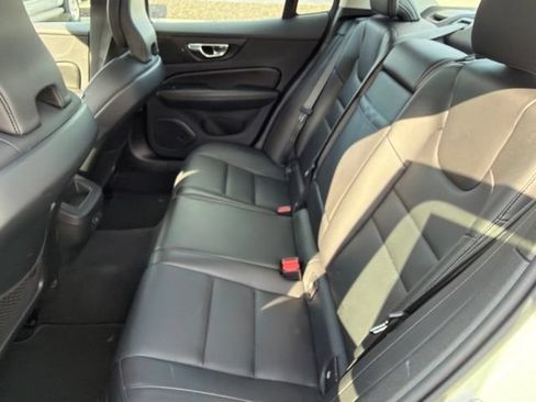 Used 2022 Volvo S60 B5 Momentum AWD/4WD image 17