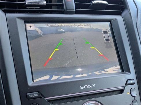 Used 2019 Ford Fusion Titanium FWD image 14