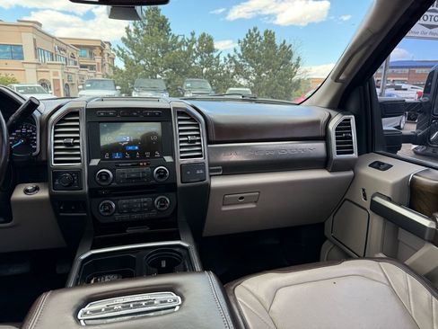 Used 2018 Ford F250 Limited w/ FX4 Off-Road Package AWD/4WD image 27
