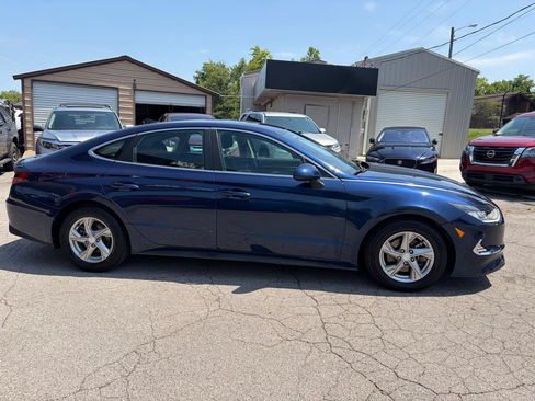 Used 2021 Hyundai Sonata SE w/ Winter Weather Package FWD image 4
