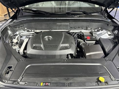 Used 2018 Volvo XC90 T5 Momentum w/ Convenience Package image 41