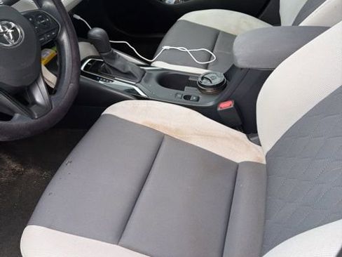 Used 2023 Toyota Corolla LE image 3