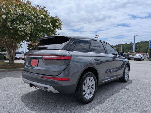Used 2023 Lincoln Corsair AWD w/ Towing Package image 8