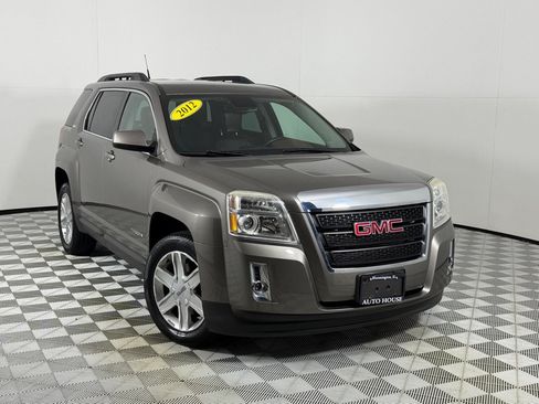 Used 2012 GMC Terrain SLT FWD image 2