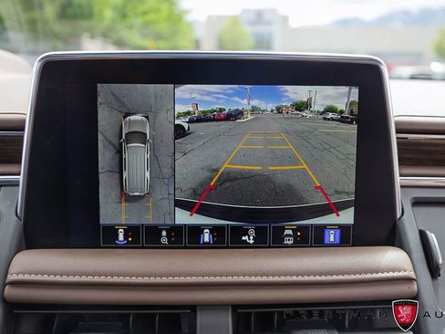 Used 2024 Chevrolet Suburban High Country AWD/4WD image 37