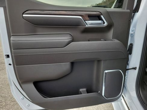 New 2026 GMC Sierra 1500 SLT w/ SLT Premium Plus Package image 12