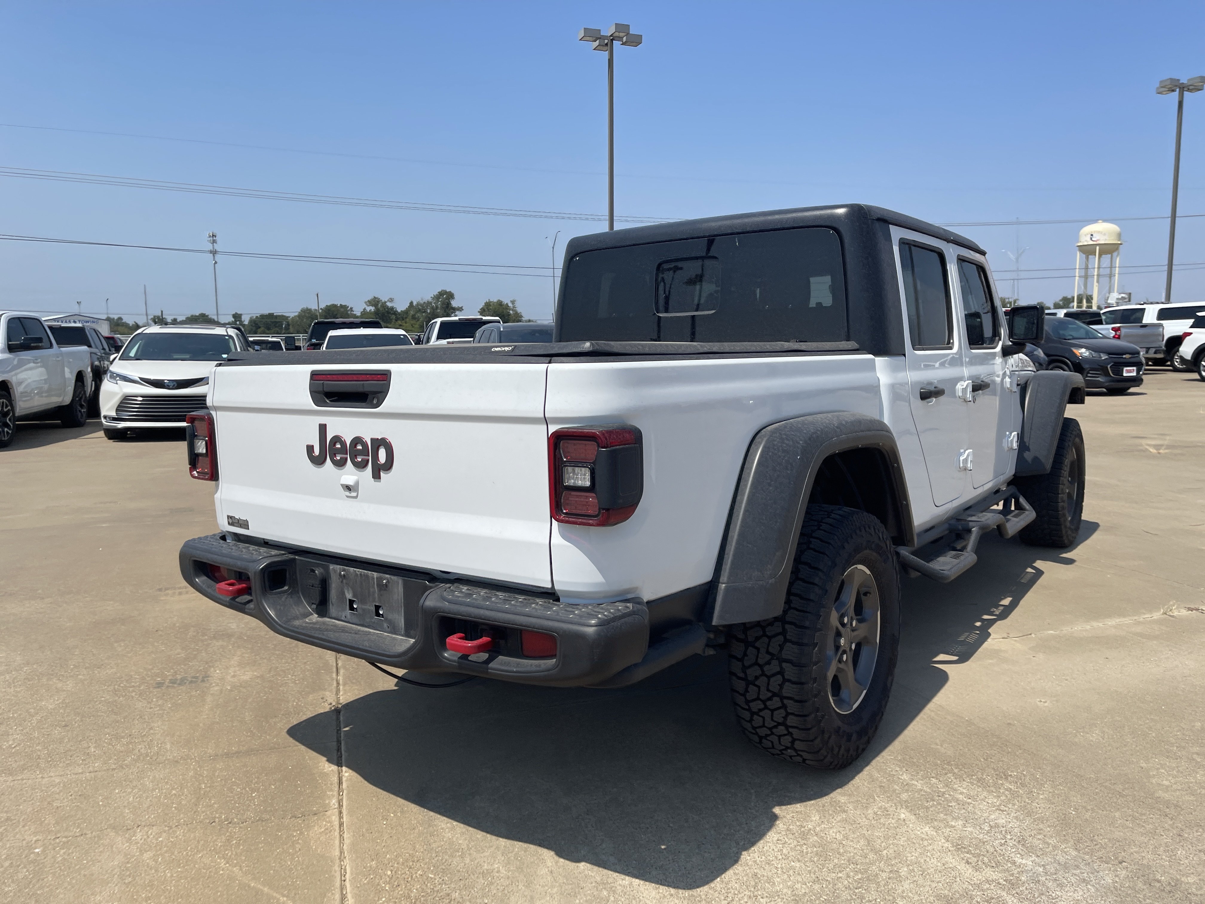 Used 2023 Jeep Gladiator Rubicon w/ LED Lighting Group AWD/4WD image 4