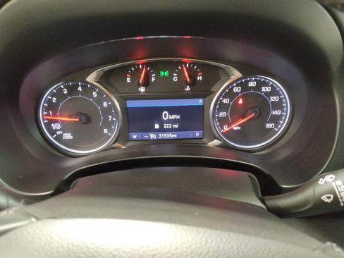 Used 2024 GMC Terrain SLT image 23