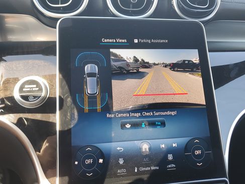 Used 2024 Mercedes-Benz GLC 300 w/ Winter Package image 29