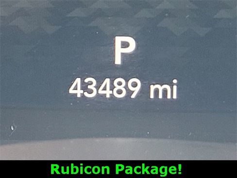 Used 2022 Jeep Gladiator Rubicon w/ Trailer Tow Package image 31