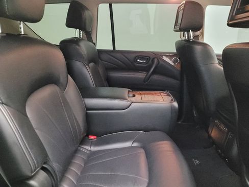 Used 2015 INFINITI QX80 2WD w/ Deluxe Technology Package image 19