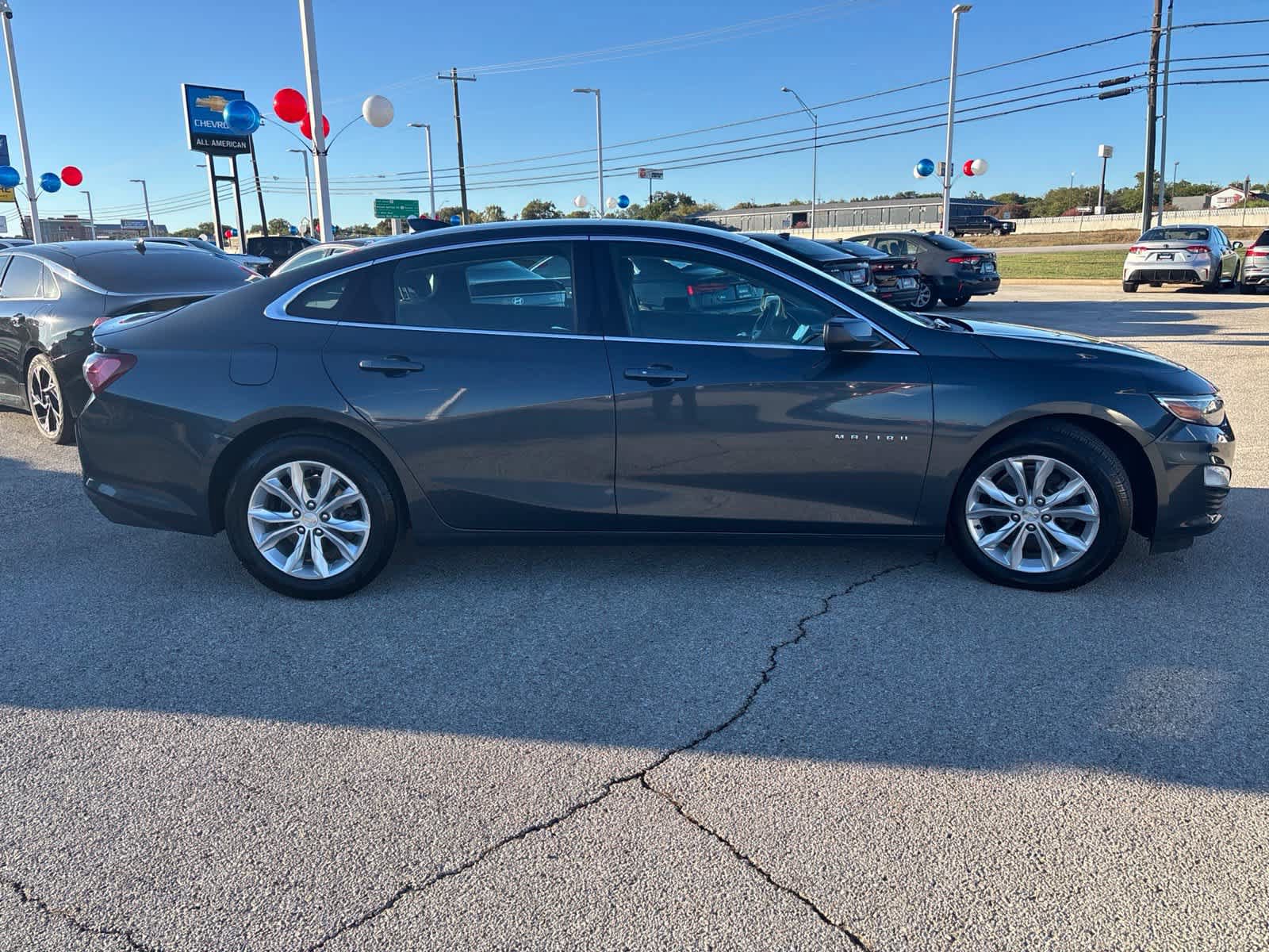Used 2021 Chevrolet Malibu LT FWD image 4