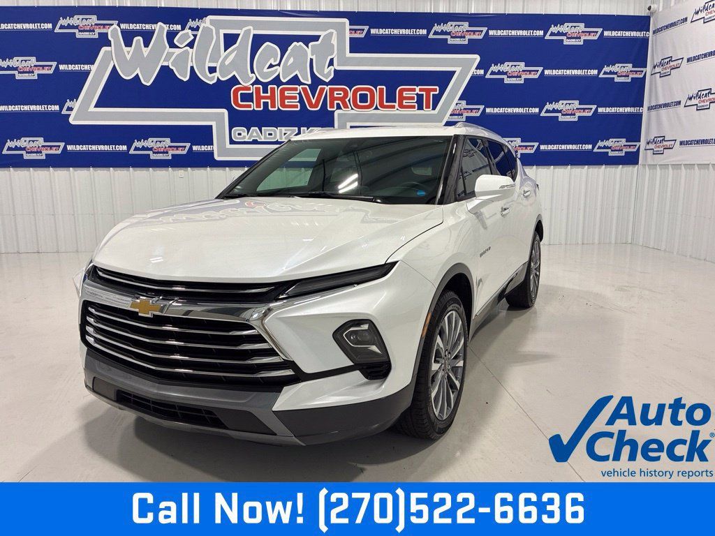 Used 2023 Chevrolet Blazer Premier FWD image 1