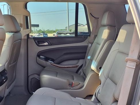 Used 2015 Chevrolet Tahoe LTZ RWD image 8
