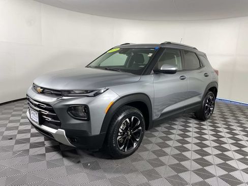 Used 2023 Chevrolet TrailBlazer LT w/ Convenience Package AWD/4WD image 4