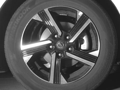 Used 2025 Nissan Sentra SV image 13