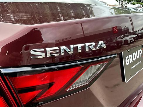 Used 2024 Nissan Sentra SV w/ SV Premium Package FWD image 30