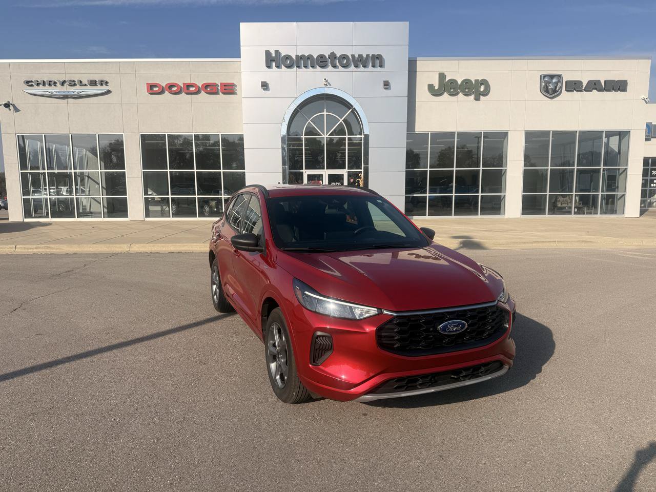 Used 2024 Ford Escape ST-Line w/ Tech Pack #1 AWD/4WD image 1