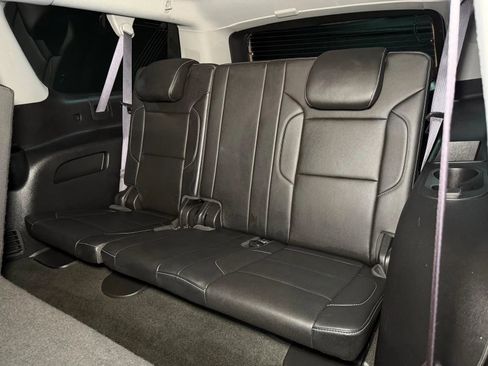 Used 2017 GMC Yukon XL SLT w/ Premium Edition AWD/4WD image 24