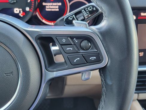 Certified 2022 Porsche Cayenne Platinum Edition AWD/4WD image 14