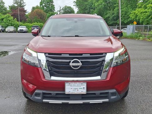 Used 2023 Nissan Pathfinder SL AWD/4WD image 8