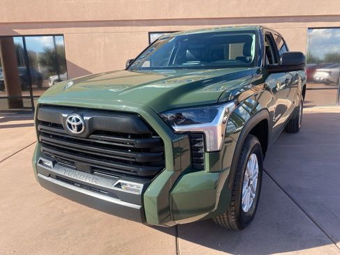 Used 2023 Toyota Tundra SR5 w/ SR5 Premium Package image 2
