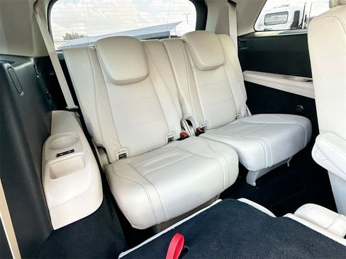 Used 2022 Mercedes-Benz GLS 450 4MATIC image 31