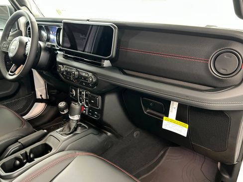 New 2026 Jeep Wrangler Rubicon image 24