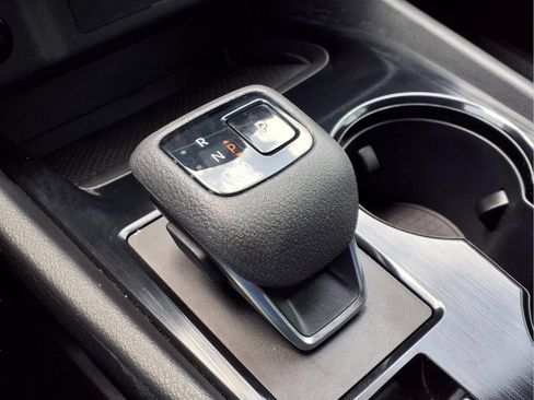 Certified 2025 Nissan Rogue SV FWD image 20