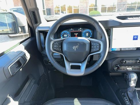 New 2025 Ford Bronco Big Bend w/ Black Diamond Package image 12