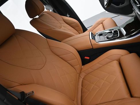 Used 2026 BMW X5 xDrive40i image 11