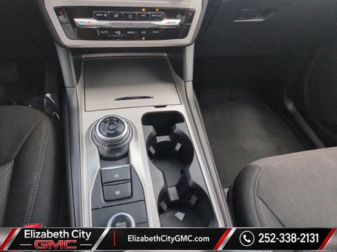 Used 2023 Ford Explorer XLT AWD/4WD image 15