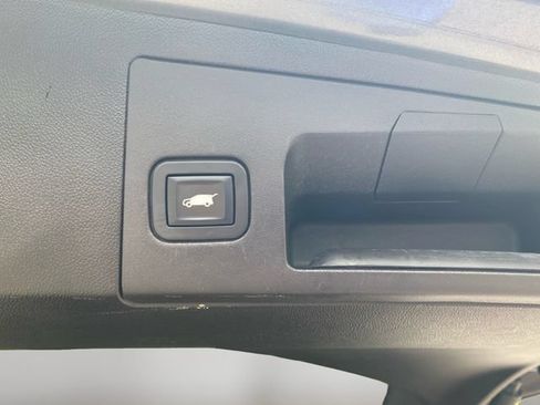 Used 2019 Cadillac XT5 AWD image 31