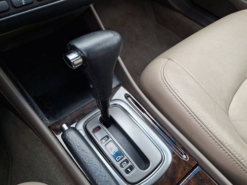 Used 2001 Honda Accord EX image 28