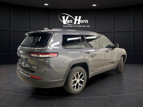 Used 2024 Jeep Grand Cherokee L Limited w/ Luxury Tech Group II AWD/4WD image 7